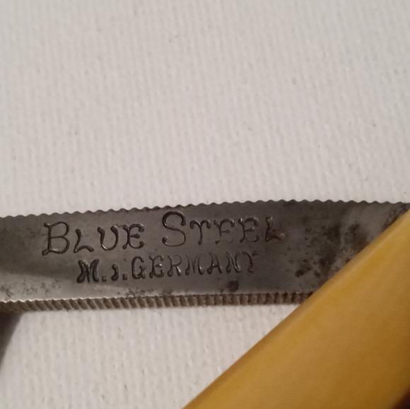 Vintage Blue Steel Straight Razor W. Germany - Picture 3 of 4